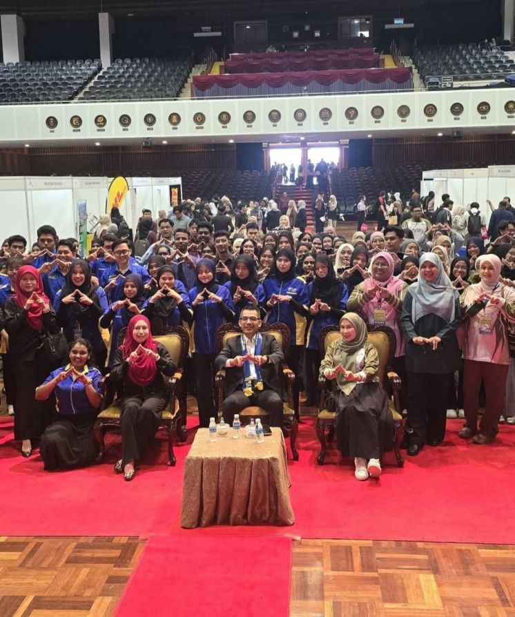 KARNIVAL KERJAYA UUM 2026 MERIAH DENGAN ALUMNI CAREER TALK